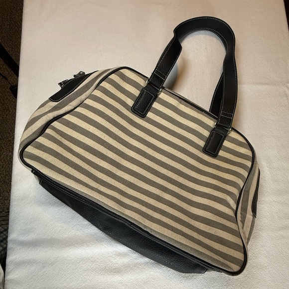 BUENO Striped Canvas Duffel Bag, Carry All , Weekender, Looks New - Picture 5 of 10